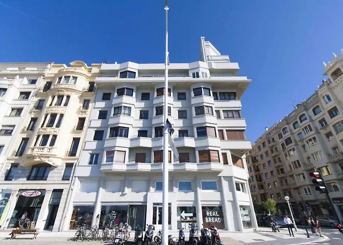 The Collection | Gros Lägenhet *